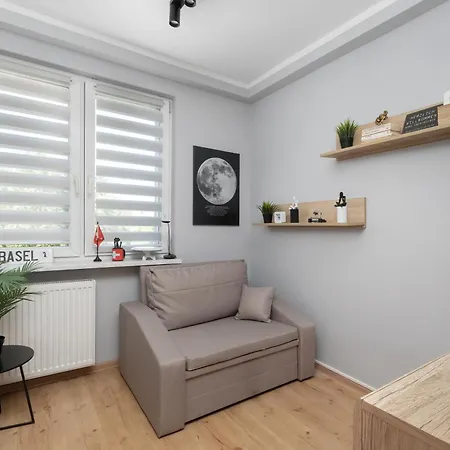 Apartment Lingua Center By Bookinghost *